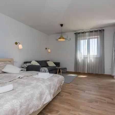 Apartmán Marta 3 *